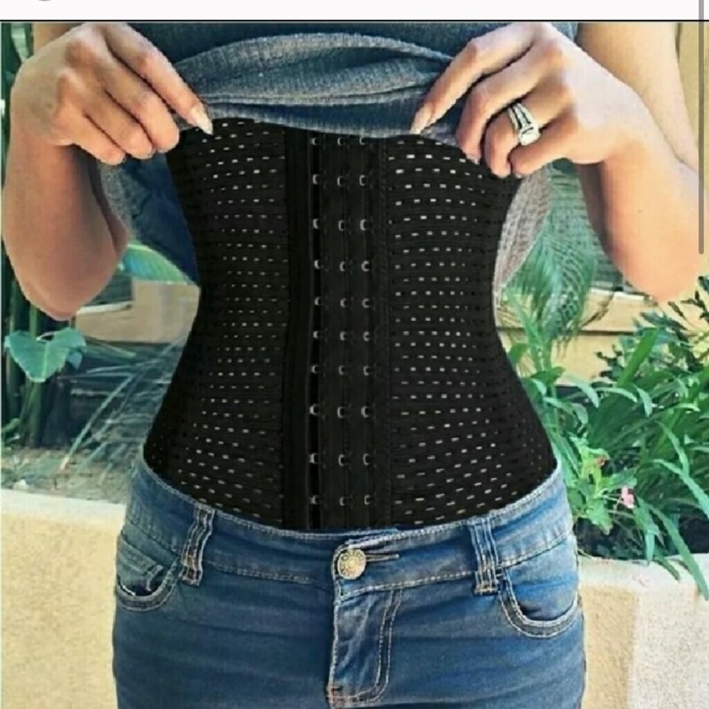 NWOT Waist trainer